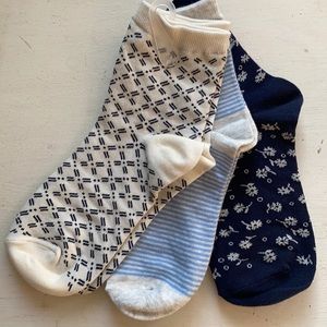 ❤️… Gap Quarter Crew Socks